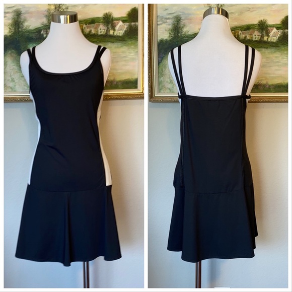 Tail Tech Like New Navy and White Sports Dress - Picture 3 of 12